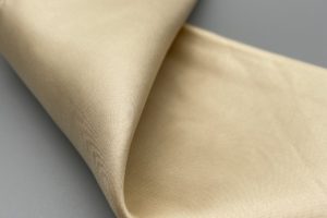 Einstecktuch Handgerollter Rand CHAMPAGNE