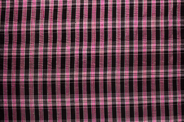 Dupionseide Karo Schwarz-Pink – Bild 5