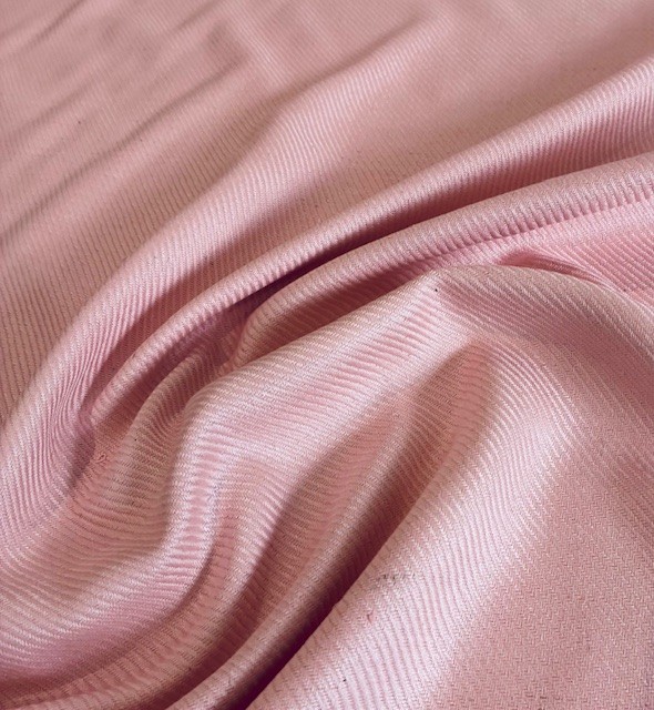 bourette rosé köperbindung